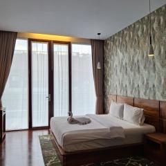 Villa The Castle Medan