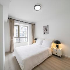 Tyms Spacious 3BR 2BA APT Laishi Di
