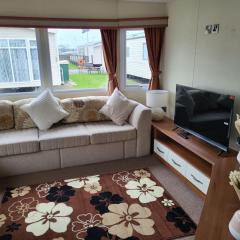 Caravan by the Sea 640