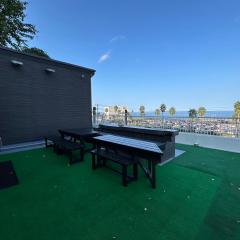 最大32名 足湯 ビアサーバー バーベキュー 海を一望できる開放空間 大人数 合宿研修 ファミーユ湯川