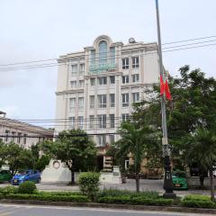 GREEN HOTEL Quảng Bình