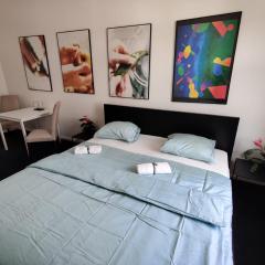 Local Vibe - Zizkov Private Room
