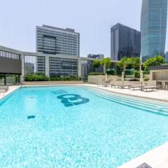 FIRST CLASS 1BR Modern Serenity , Near Downtown