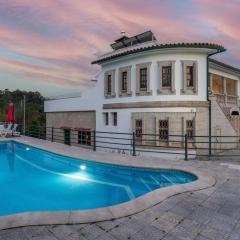 Calejo House – Pool & Sports & Grill Retreat