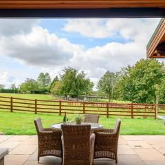 Hunters Lodge