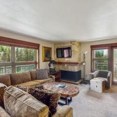 Ski In, Ski Out 1 Bedroom Vacation Rental In The Heart Of Lionshead Village With Heated Slope Side Pool And Hot Tub