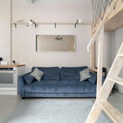 Cosy Studio with Mezzanine in Poznań Close to the Old Market Square by Noclegi Renters