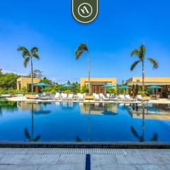 Luxury 2 BR Condo near Golf Courses and Marina