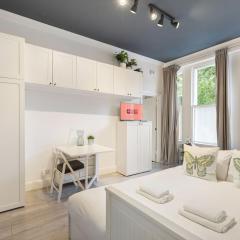 GuestReady - Charming Brook Green Studio