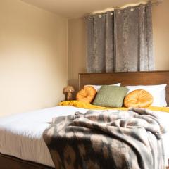 Luxury Studio Apartment - Belfast - Dundonald