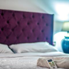 Cozy Vibes in the Heart of Ville Haute