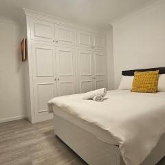 Earls Court 2 Bedroom Teraced Flat