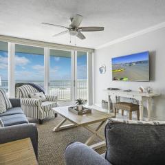 New listing! Direct oceanfront condo with a balcony, heated pool, and tennis court