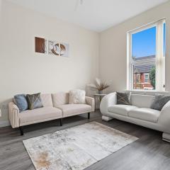 Moxley Modern 2-Bed Flat with Flexible Sleeping