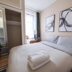 2 Bedroom Unit in Manhattan