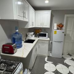 Cozy 2BR Suite Near Georgetown