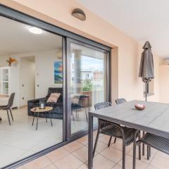 Arenas 12 Roses centre