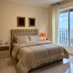 Exquisite & inviting 2 Bedroom 2 bath Balcony Fast internet