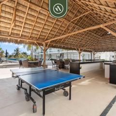 Tropical 2 BR Retreat - Close to the Beach - Pool