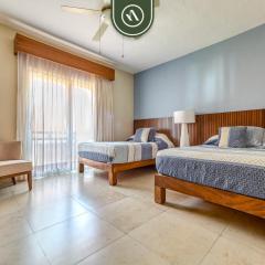 Oceanview 4 BR Condo - Pool - Beach - Terrace