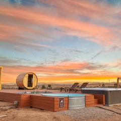 Secluded-jt-spa-pool-firepit-sauna-game Room!