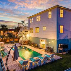 HeatedPool HotTub 3min2Beach GameRm PetFriendly