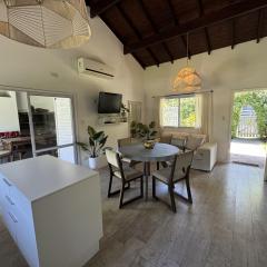 Casa Lujan - Casa en Acantilados con Pileta y Parrilla para 4 PAX - Hola Sur