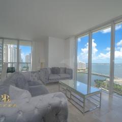 Ocean Pool Views Corner Unit Gym Spa Jacuzzi