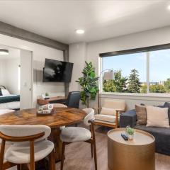 2BR Apartment in DT with Parking