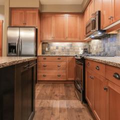 Slalom Creek 2 Bedroom & Den