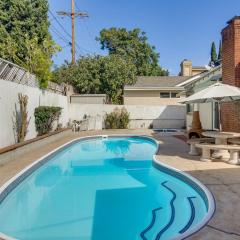 Less Than 1 Mi to Universal Studios LA Area Getaway