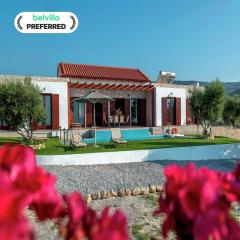 Villa in Arkadi with Pool near the Sea