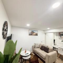 Cozy 2 Bedroom Suite Close to Amenities