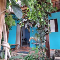 Casa entre a praia do Curral e cachoeira