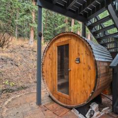 Blue River Escape Private Sauna plus Nearby Trails