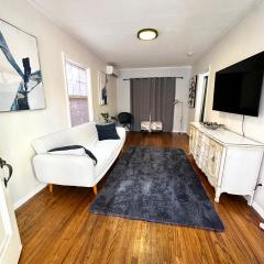 1920 Remodeled Craftsman Cottage Heart of Little Italy