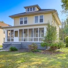 Walk to Port Clinton Lighthouse Home with Deck!