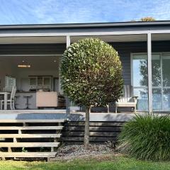 Hideaway Cottage, Tauranga, so close to Bethlehem & Mount Manganui