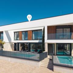 Mukalba Palm Villas with Private Pool and Sea View