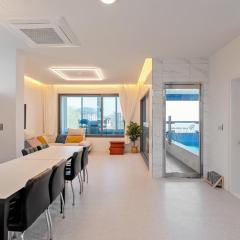 The Blue 101 Pool Villa