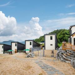 Geoje DogDog Pet Pool Villa Pension