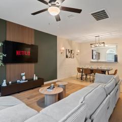 Spacious 5BR Home near IAH airport - Sleeps 16