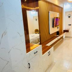 Omaxe Hazratganj Studios