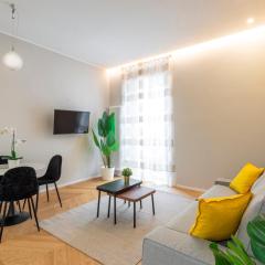 B Home - Modern Elegance for 4 People