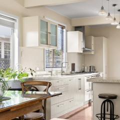 Beautiful Large Central Napier Home