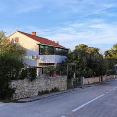 Apartments by the sea Supetar, Brac - 7549