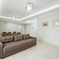 Spacious City Park Apartment