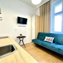 Studio przy plaży z parkingiem IV