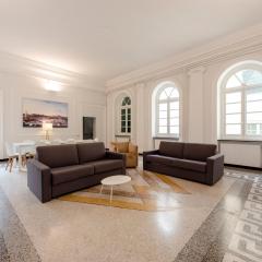 JOIVY Elegant Flat for 7, in the heart of Genoa
