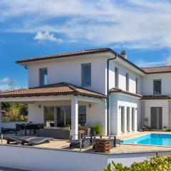 Villa Bel with pool